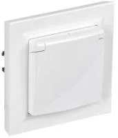 Розетка с крышкой Brite 16А IP44 РСбш10-3-44-БрБ бел. в сб. IEK BR-R16-16-44-K01-F-PRO