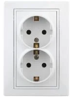 Розетка СП Plano 2х2P+E Schuko 1-205-01 16А-250В IP20 бел. Intro Б0027615