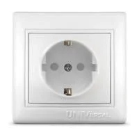 Розетка 1-м СП Севиль 16А IP32 с заземл. защ. шторки бел. UNIVersal С0049