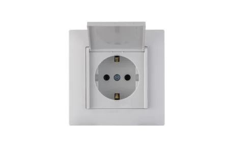 Розетка 1-м с крышкой Karea RIZZ с заземл. бел. Makel 88001029