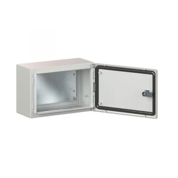 Шкаф ST с монтаж. платой 200х300х150мм от IP65-до IP66 IK10 DKC R5ST0231