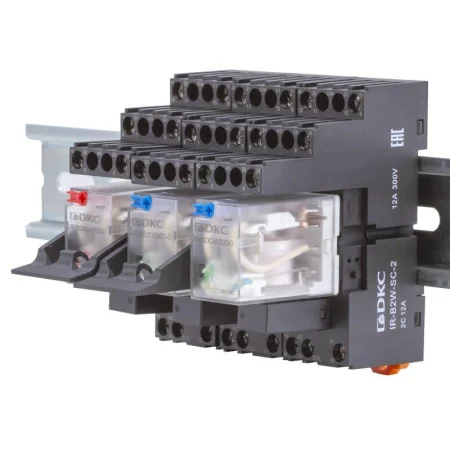 Реле одиночное 230В AC до 5А 4 прекидн. контакта DKC IR-230AC-4CO