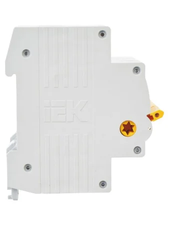 Выключатель нагрузки ВН-32 100А/3П IEK MNV10-3-100