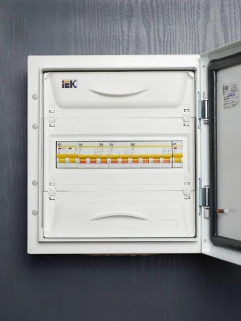 Выключатель нагрузки ВН-32 25А/1П IEK MNV10-1-025