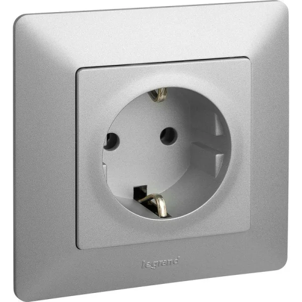 Механизм розетки 1-м СП Valena Life 16А IP2X 250В 2К+З с лиц. панелью безвинт. зажимы алюм. Leg 753621