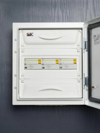 Выключатель дифференциального тока (УЗО) 4п 40А 300мА тип ACS ВД1-63S IEK MDV12-4-040-300
