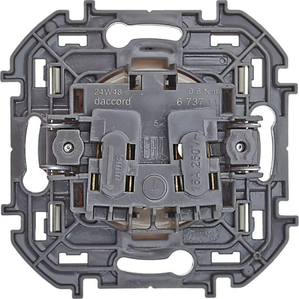 Розетка 1-м СП Inspiria 16А IP20 250В 2P механизм сл. кость Leg 673711