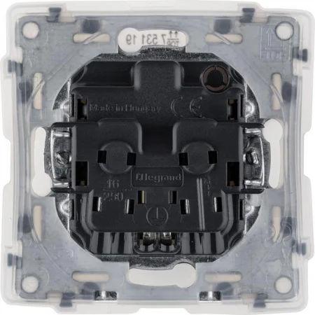 Механизм розетки 1-м СП Valena Life 16А IP44 250В 2К+З защ. шторки откидная крышка бел. Leg 753119