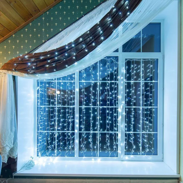 Гирлянда "ТВИНКЛ ЛАЙТ LED" (с контроллером 8 режимов) 6м 40LED 4Вт 220В IP20 бел. провод темн.-зел. ПВХ NEON-NIGHT 303-025