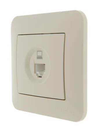 Механизм розетки компьютерн. 1-м СП KARINA RJ45 крем LEZARD 707-0388-139