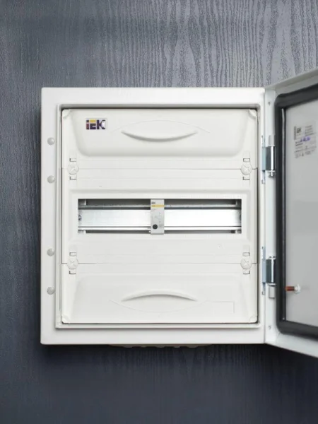 Расцепитель независимый РН47 на DIN-рейку IEK MVA01D-RN