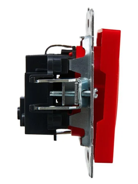 Розетка BRITE РС14-1-0-БрК 16А с заземл. защ. шторки красн. IEK BR-R14-16-K04
