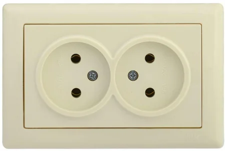 Розетка 2-м СП Bolero РС20-1-0-БК 10А IP20 без заземл. механизм крем. IEK ERB20-K33-10