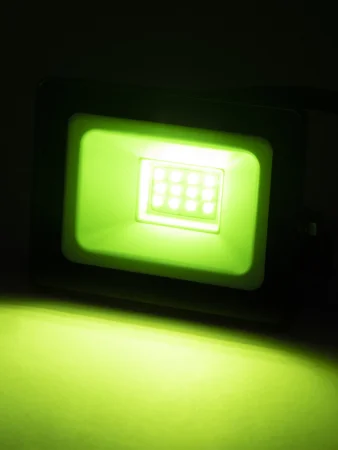 Прожектор светодиодный СДО-04-010Н-З (зелёный свет) 10 Вт, IP65, черный, Народный