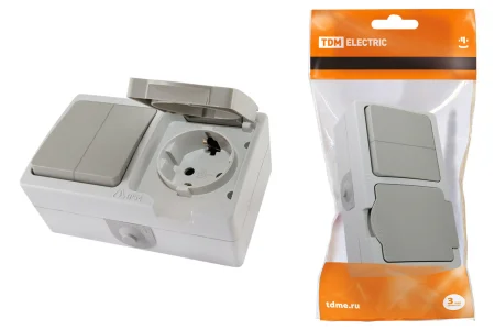 Блок (горизонтальный) выключатель 2-кл. + розетка 2П+З с з/ш БКВР IP54 серый "Вуокса" TDM