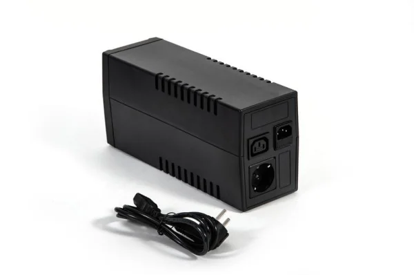 Источник бесперебойного питания RAPAN-UPS 800 220В 800В.А/480Вт меандр с АКБ 7А.ч интерактивный Бастион 738