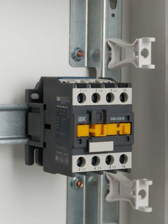 Контактор КМИ-22510 25А 24В/АС3 1НО IEK KKM21-025-024-10