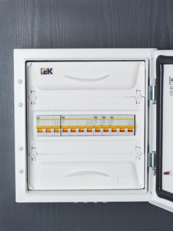 Выключатель нагрузки ВН-32 20А/1П IEK MNV10-1-020