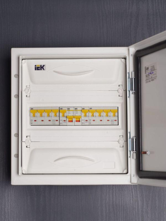 Выключатель нагрузки ВН-32 100А/1П IEK MNV10-1-100