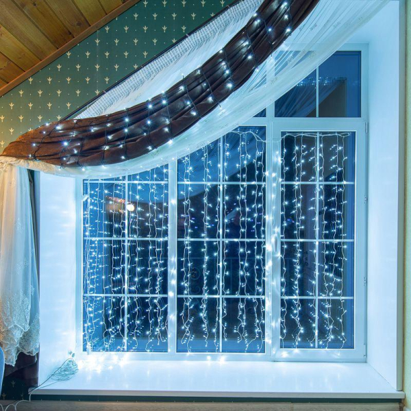Гирлянда "ТВИНКЛ ЛАЙТ LED" (с контроллером 8 режимов) 6м 40LED 4Вт 220В IP20 бел. провод темн.-зел. ПВХ NEON-NIGHT 303-025